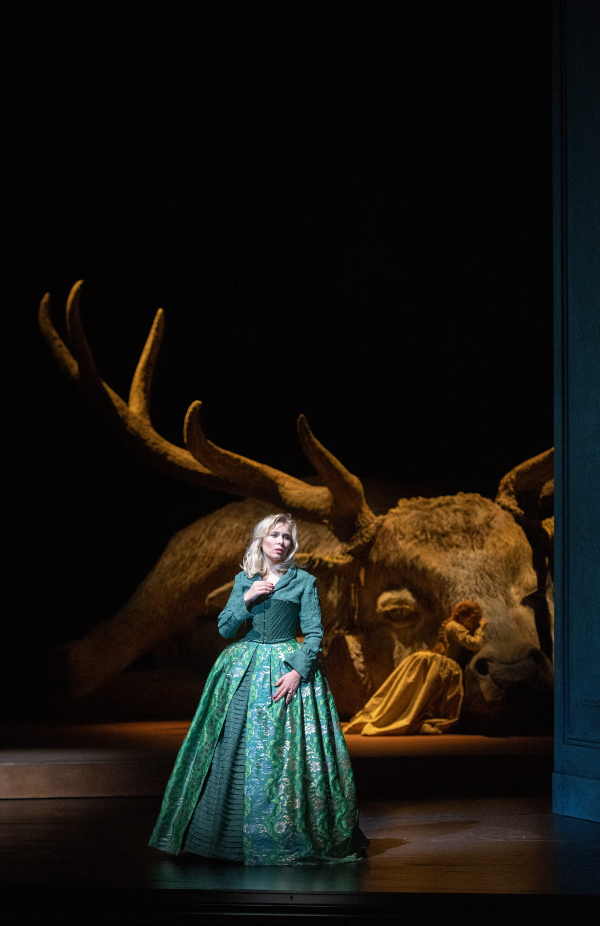 21-22_ANNA_BOLENA_PRE_GENERALE_211014_GTG_c_monikarittershaus_054