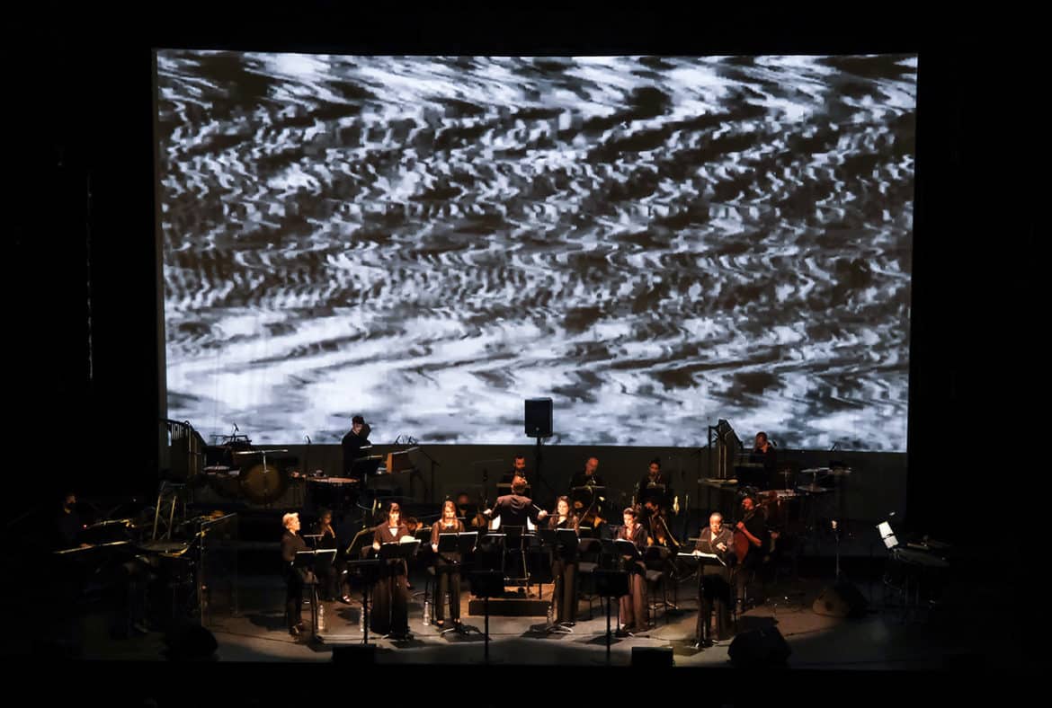 4 48 PSYCHOSIS_5 © EIC