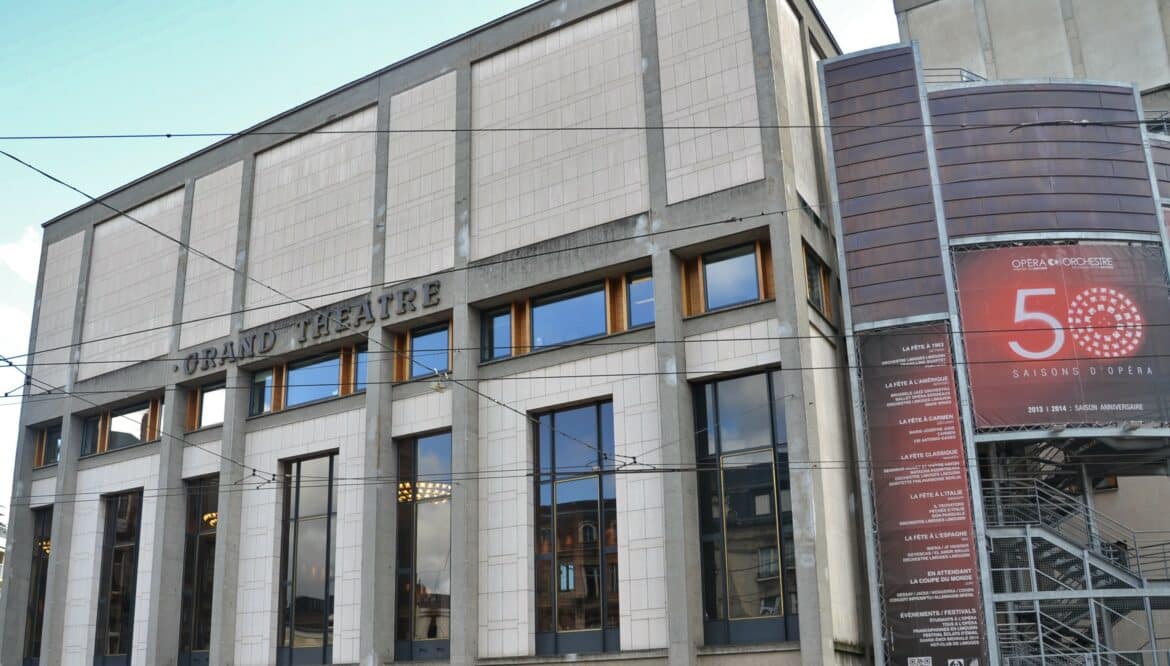 Opéra-théâtre_de_Limoges_(jour)